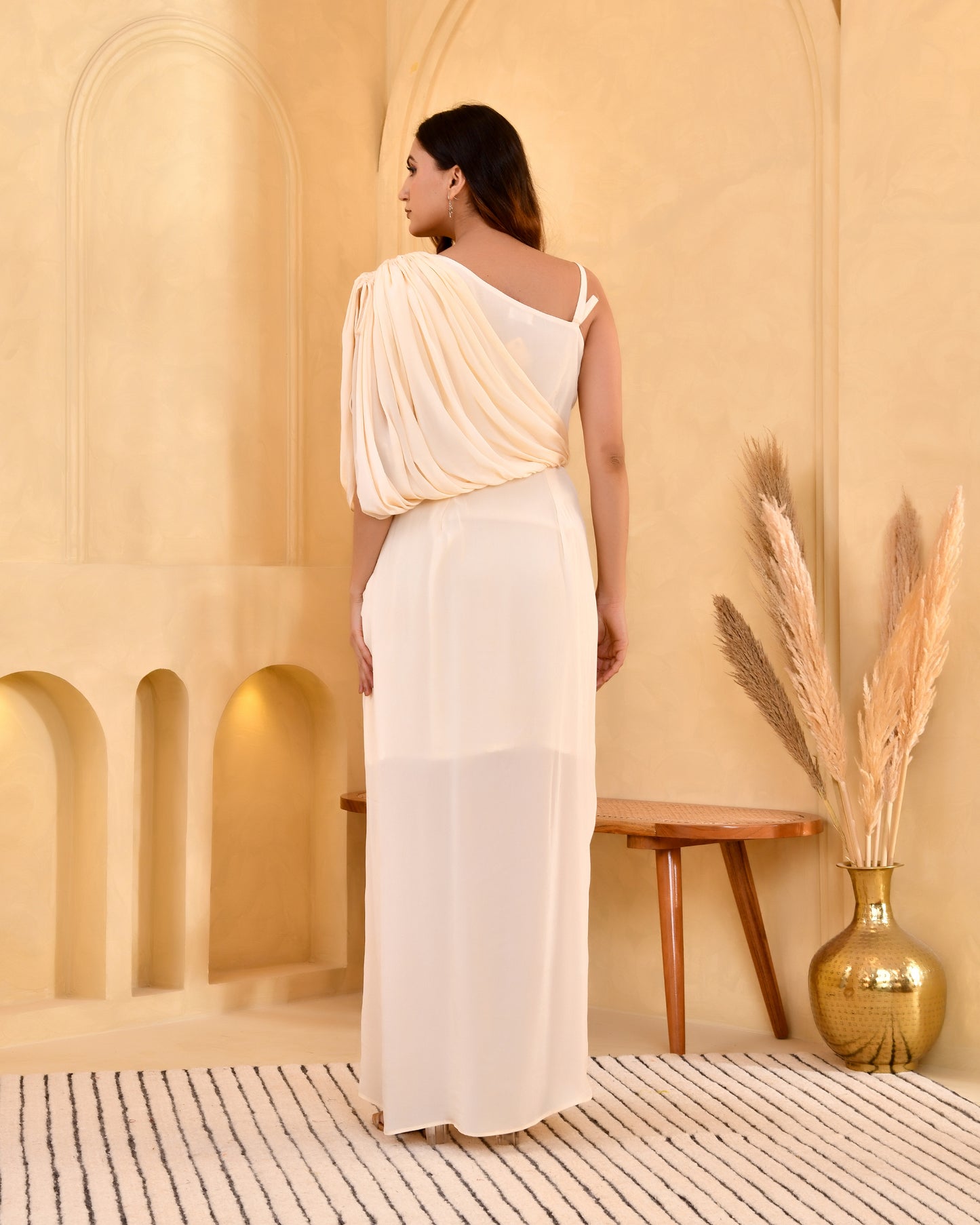 CARAMEL ONE SHOULDER DRAPE
