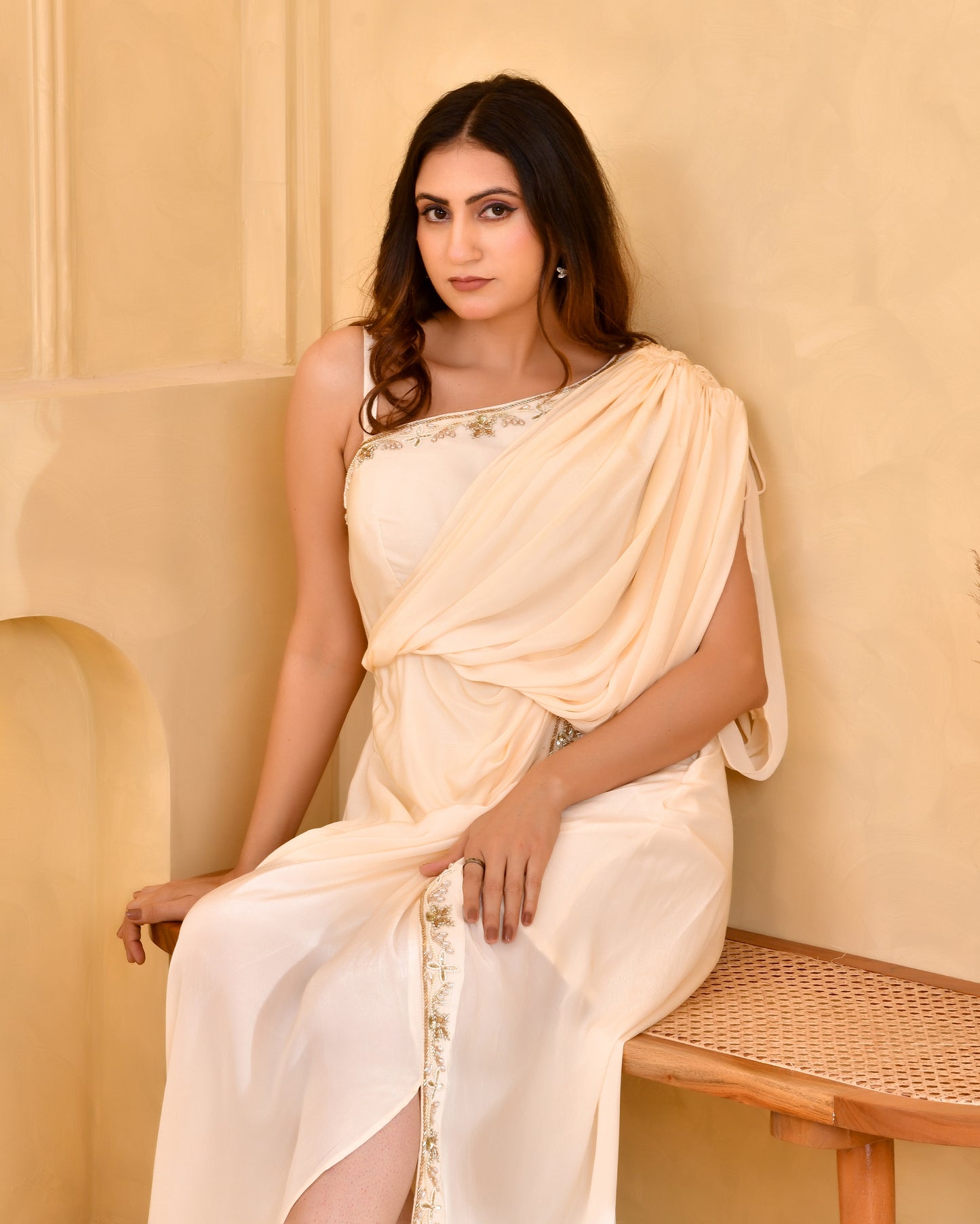 CARAMEL ONE SHOULDER DRAPE