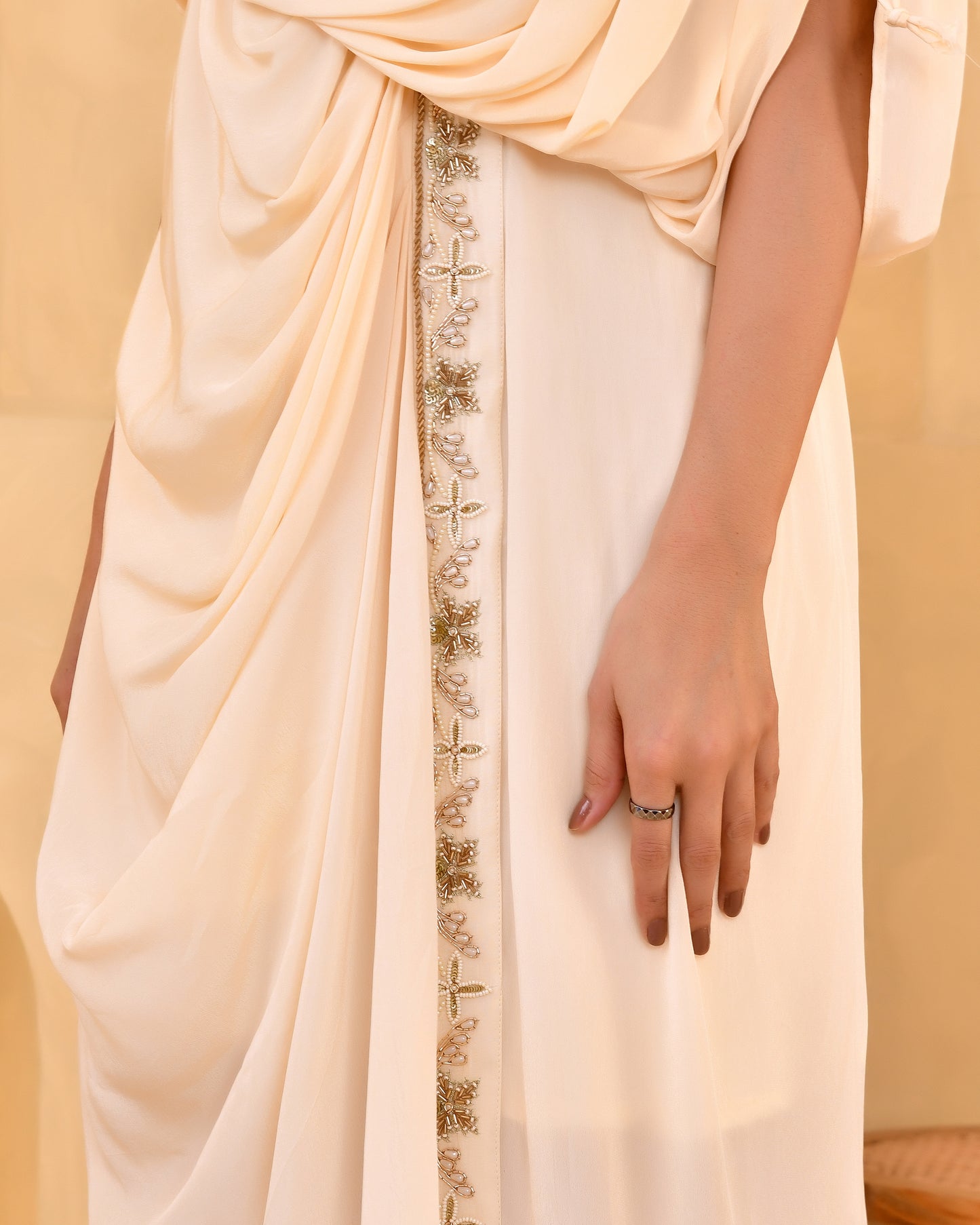 CARAMEL ONE SHOULDER DRAPE