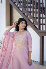 MRUNALI SUIT SET